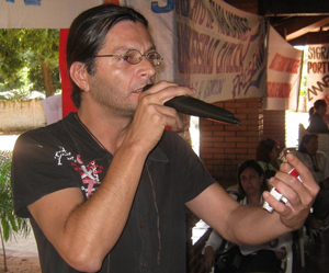04ElperiodistayescritorJulioBenegasFotoEacomPy