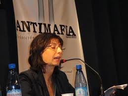 AnaPetrozziperiodistaAntimafia
