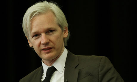 Assange_Fidel_Castrofoto_2