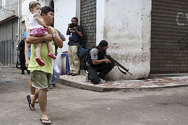 Favelas_ocupadas_foto_3