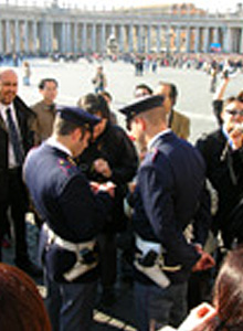 policiavaticano1